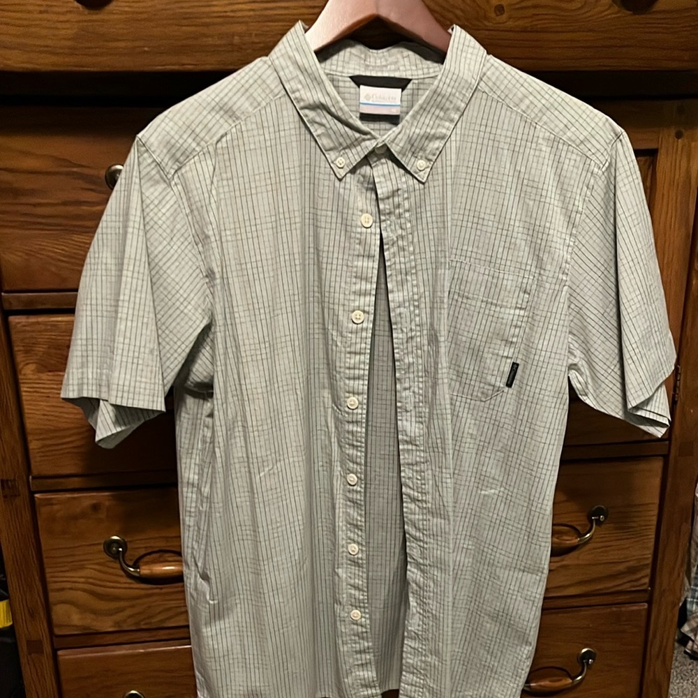 Columbia green print short sleeve shirt size XL